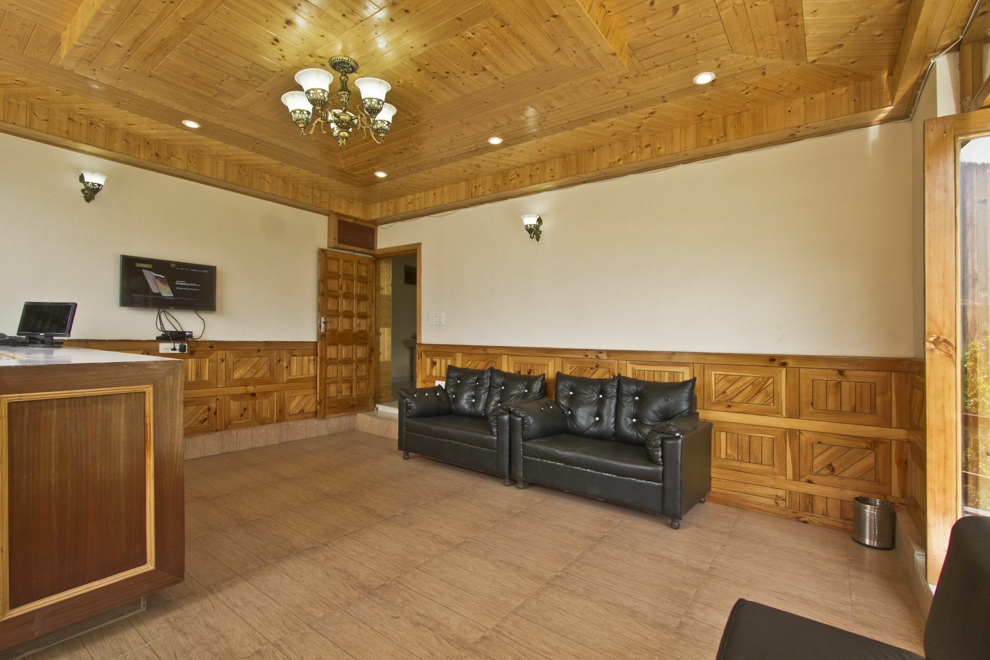 Oyo 8724 Vashisht Hotell Vashist Eksteriør bilde